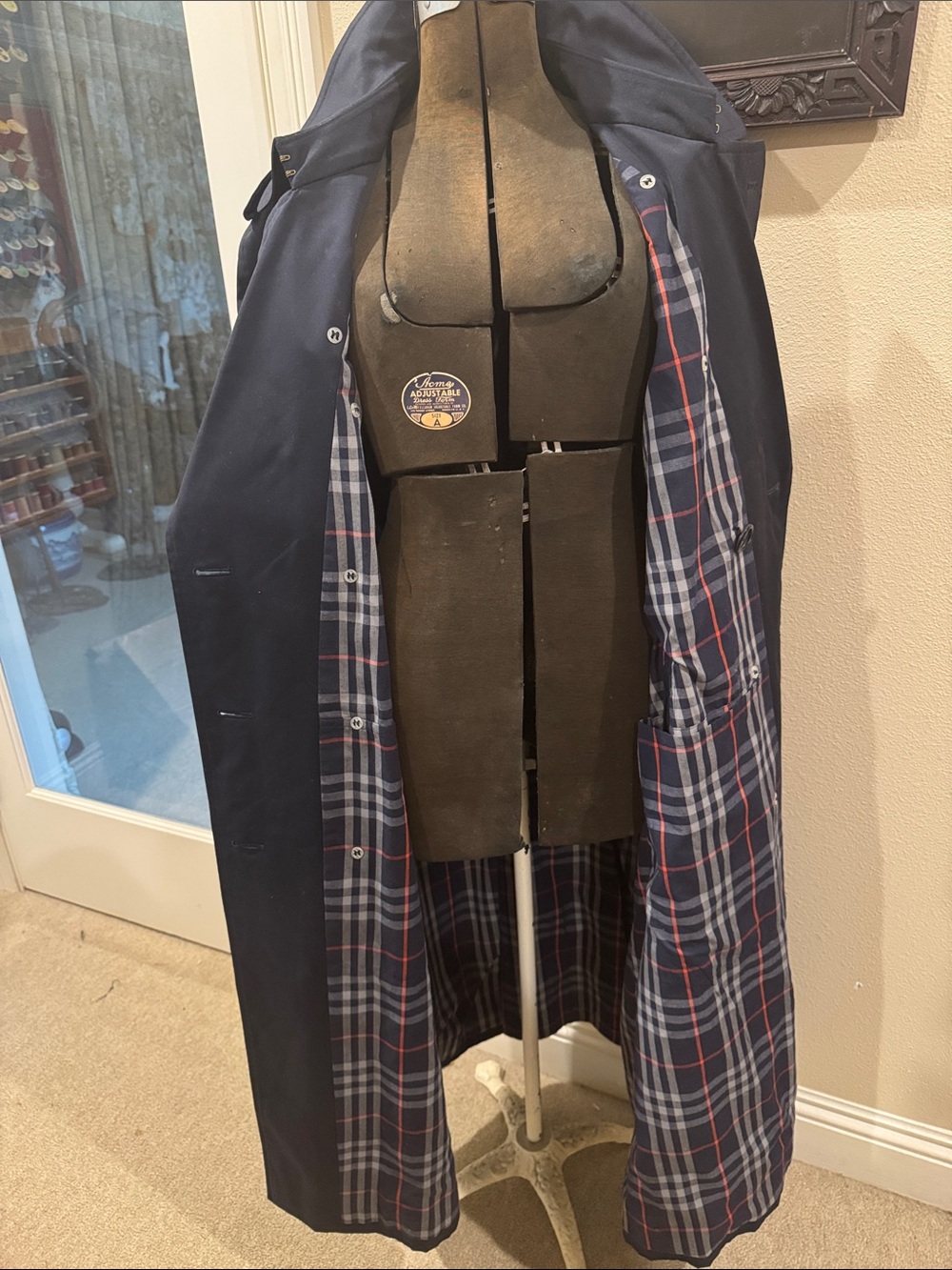 Burberrys of London Navy Double-Breasted Trench Coat 42L Missing Belt - Picture 3 of 15